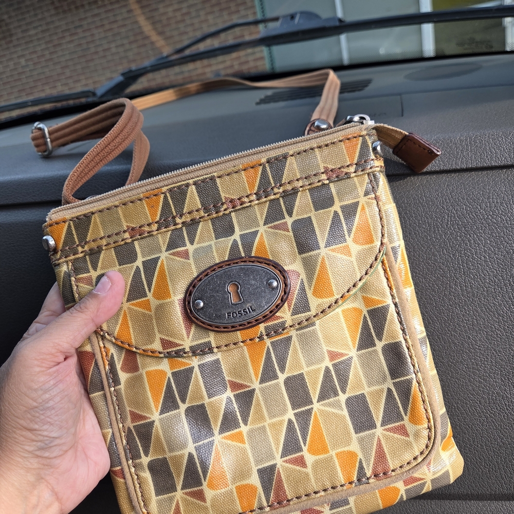 Fossil Key-Per Green and Tan Crossbody Bag